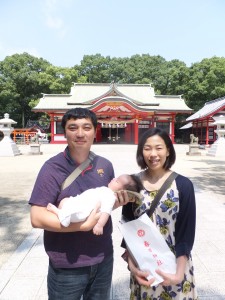 大分市春日神社にて、2人目のお子さんの初宮参り