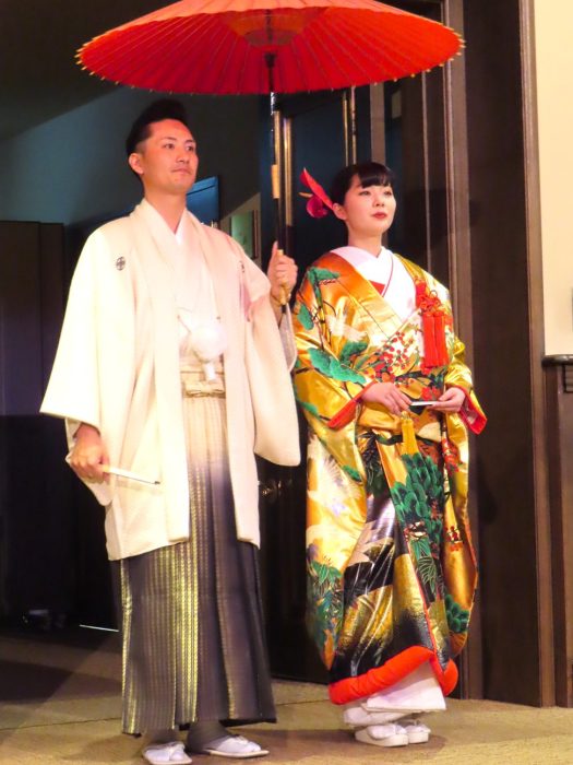 色打掛　入場